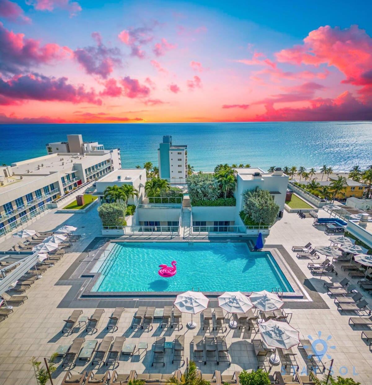 Rooftop Pool & Hot Tub - Gym - Hollywood Beach Екстер'єр фото