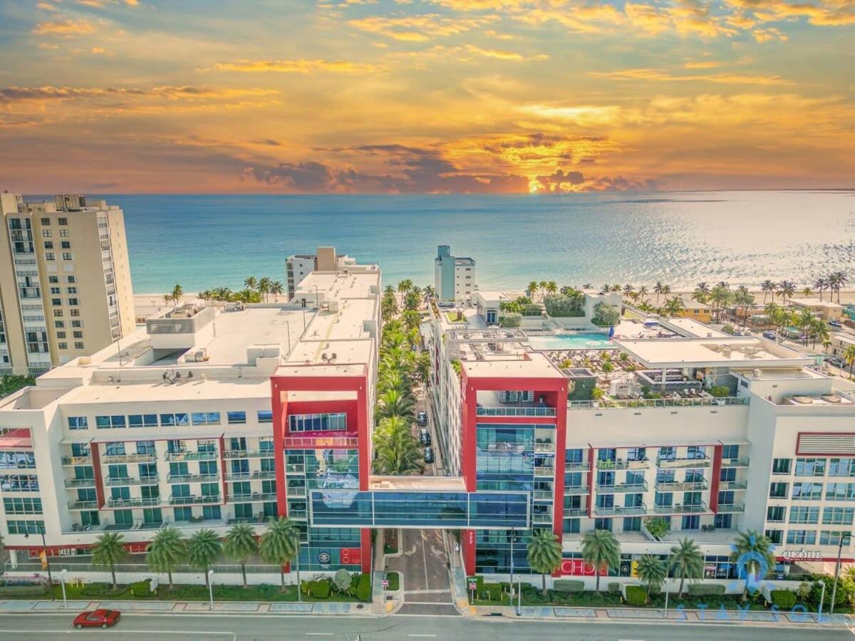 Rooftop Pool & Hot Tub - Gym - Hollywood Beach Екстер'єр фото
