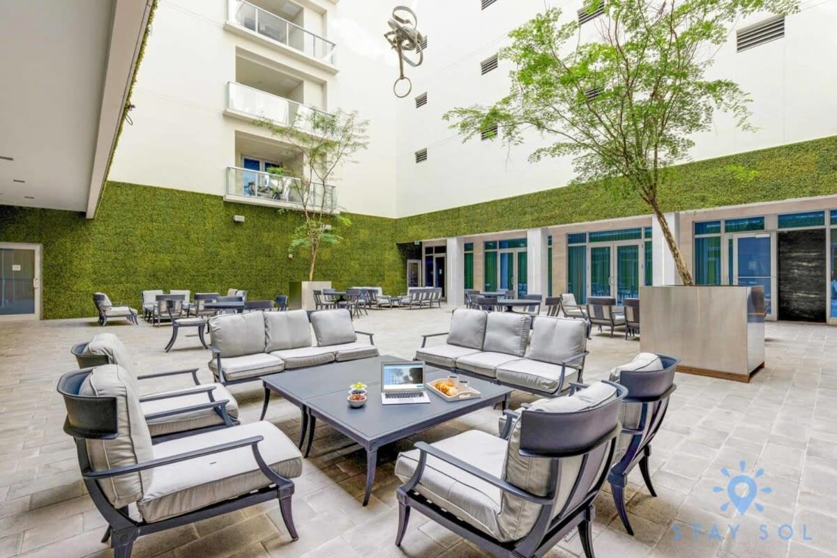 Rooftop Pool & Hot Tub - Gym - Hollywood Beach Екстер'єр фото