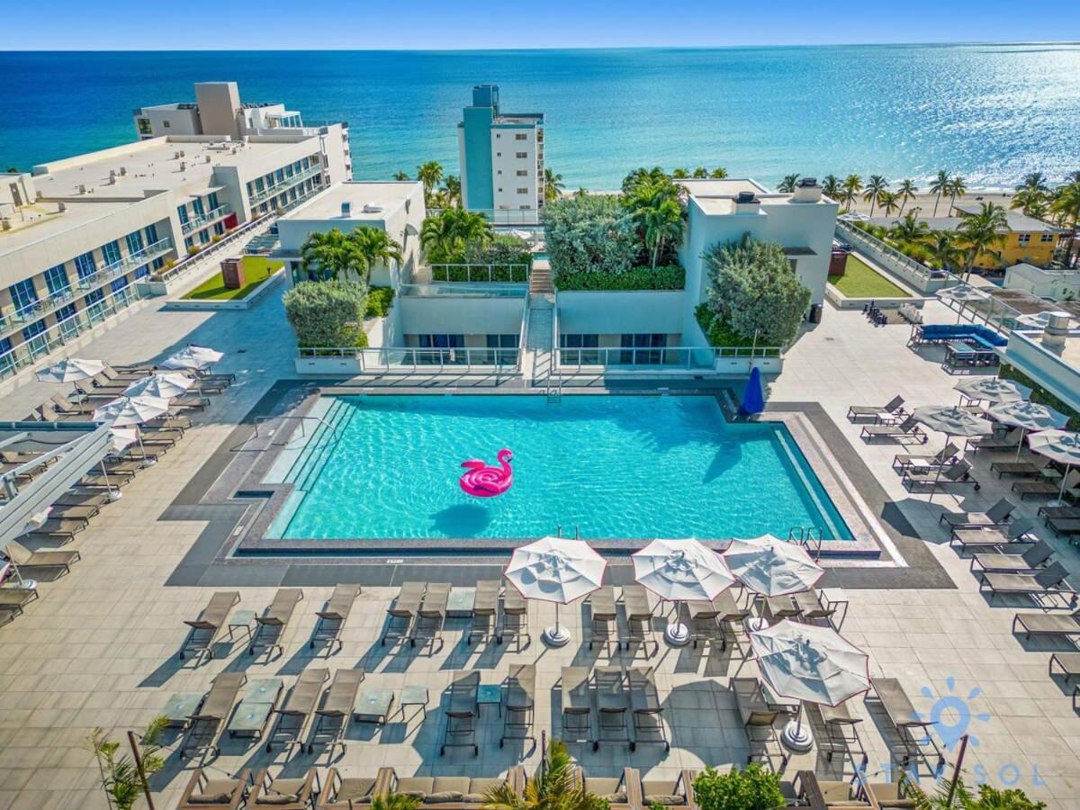 Rooftop Pool & Hot Tub - Gym - Hollywood Beach Екстер'єр фото