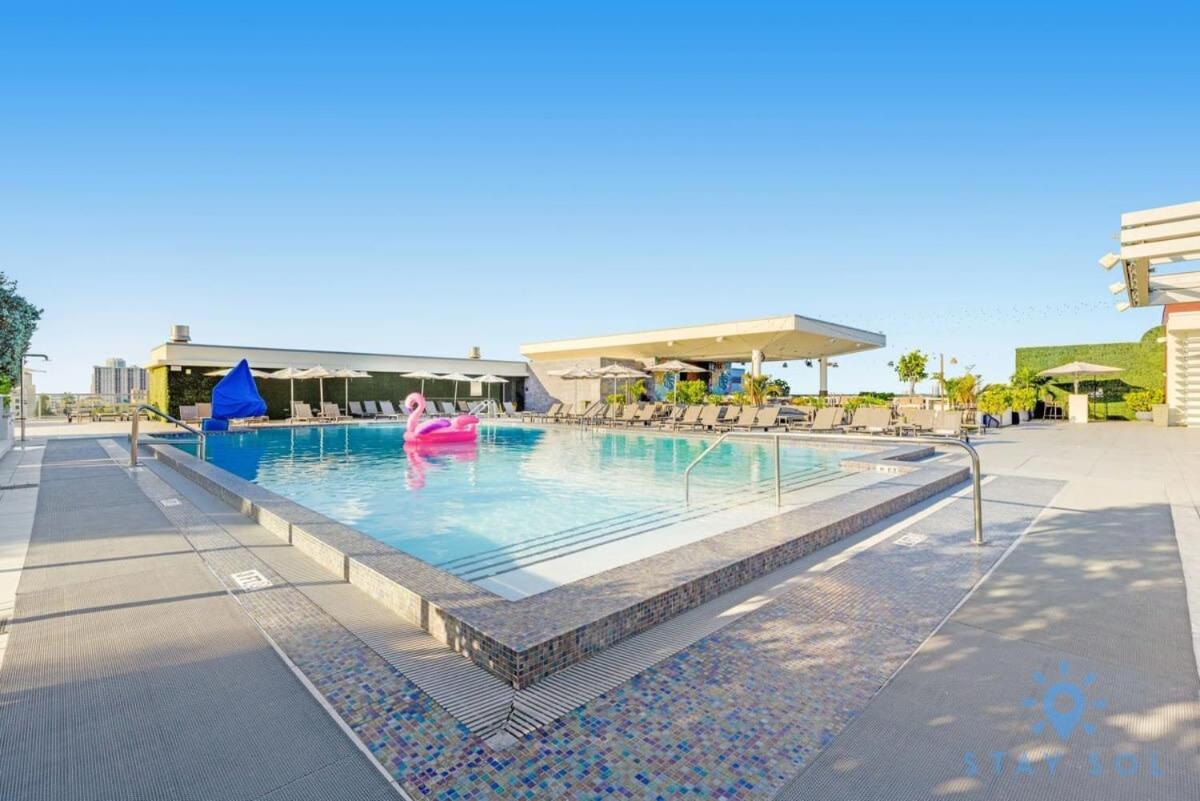 Rooftop Pool & Hot Tub - Gym - Hollywood Beach Екстер'єр фото