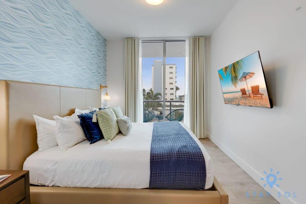Rooftop Pool & Hot Tub - Gym - Hollywood Beach Екстер'єр фото