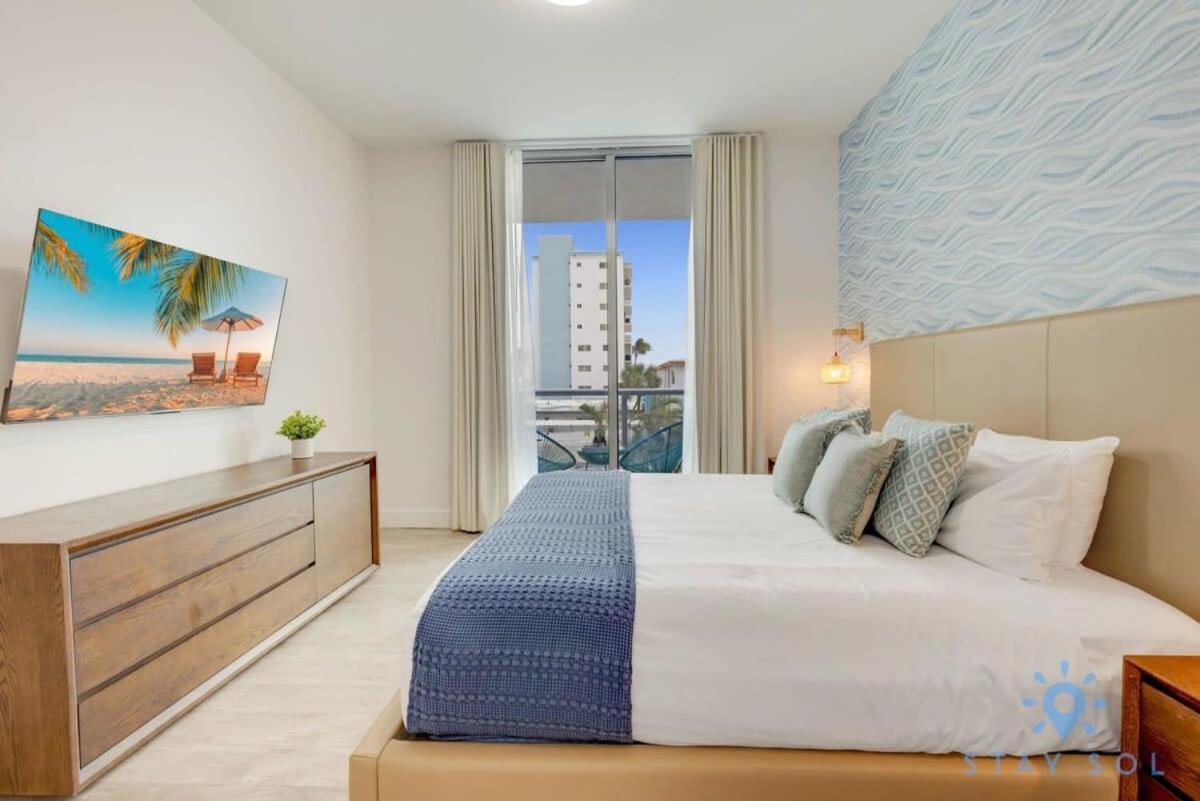Rooftop Pool & Hot Tub - Gym - Hollywood Beach Екстер'єр фото